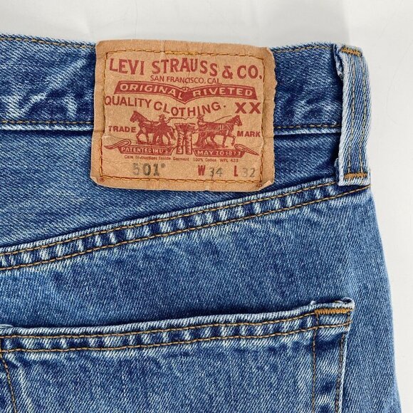 Levi's 501 Distressed High Rise DIY Cut Off Button Fly Denim 34 Jean Shorts - Picture 4 of 8